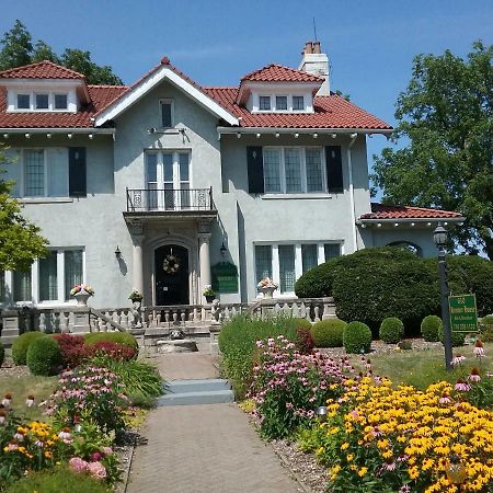Hanover House Bed And Breakfast Niagara Falls Bagian luar foto