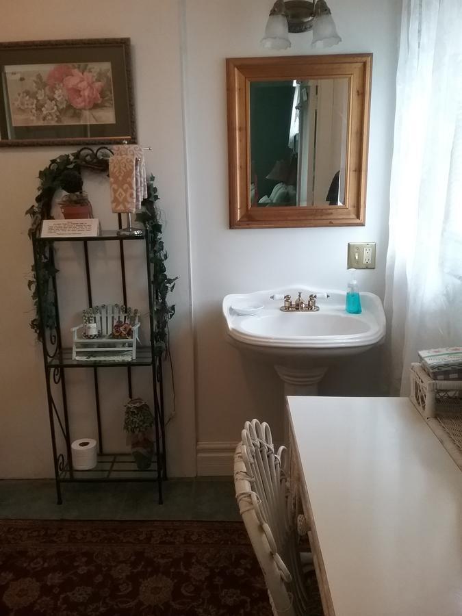 Hanover House Bed And Breakfast Niagara Falls Bagian luar foto