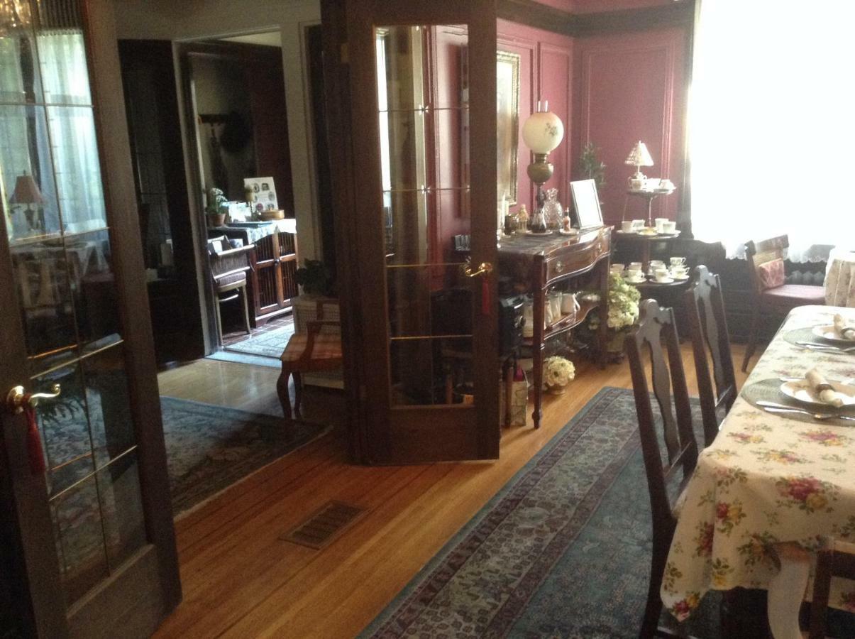 Hanover House Bed And Breakfast Niagara Falls Bagian luar foto